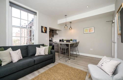 Two Apartments in One , City Centre, Sleeps 11! - Foto 5