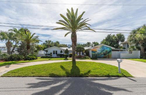 Surfs Up - retreat at the beach with heated pool - Foto 10