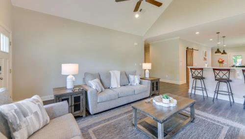 3 Mi to Campus Auburn Home with Deck and Fire Pit - Foto 4