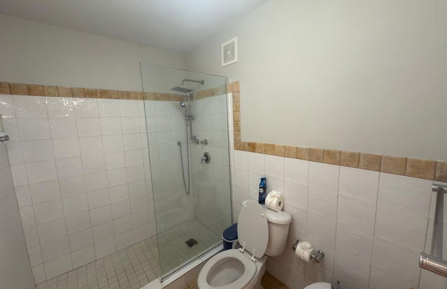 608 Ocean & Marina Views 3 Bed 2 Bath - Photo 25