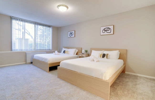 Fantastic 2BR Condo with Gym - Photo 8