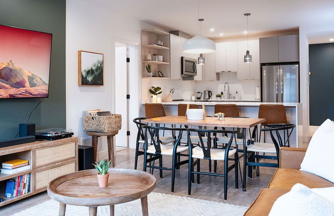 Hemlock Hangout By Revelstoke Vacations - Photo 22