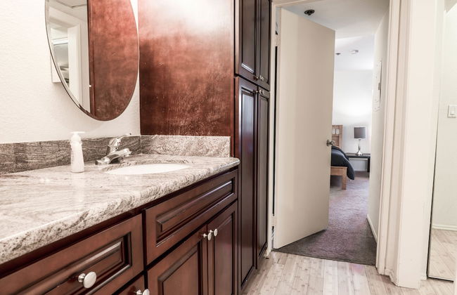 Strathmore Apartments - Foto 77