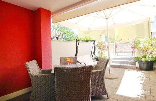 Villa Pino with Pool, Sauna & Jacuzzi - Foto 55