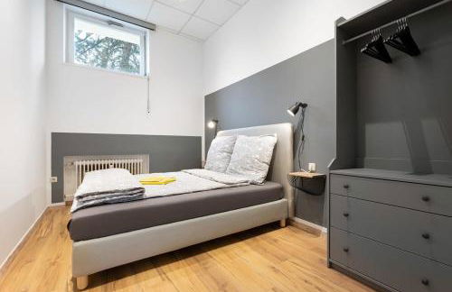 Big Central Apartment near Rotkreuzplatz with 3 BR for 12 PAX - Photo 14