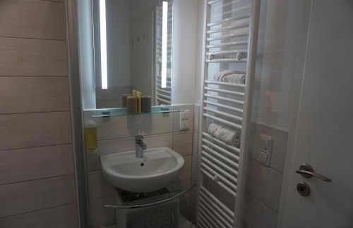 Einraumapartment im Erdgeschoss mit Seeblick - Foto 4