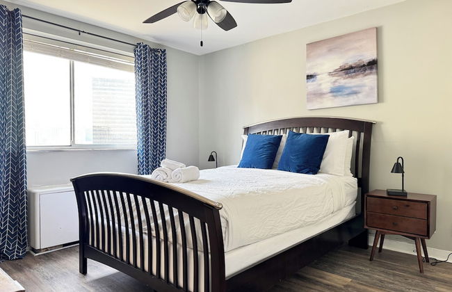 ATL Downtown 2B Condo with Free Parking - Foto 3