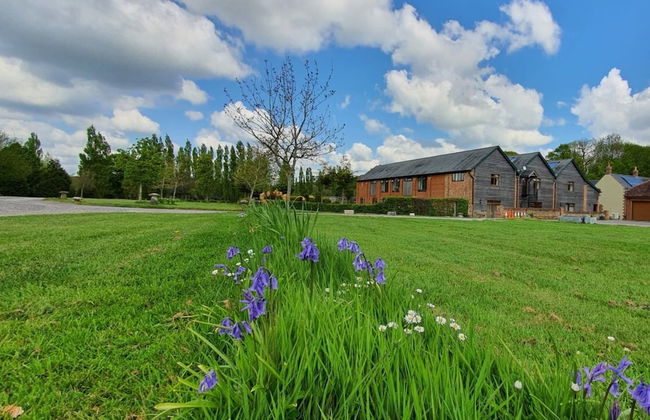 The Victorian Barn self catering holidays with pool & hot tubs - Photo 27
