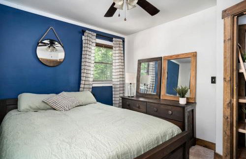 River Access Cabin w Hot Tub Kayaks WiFi Grill - Photo 18