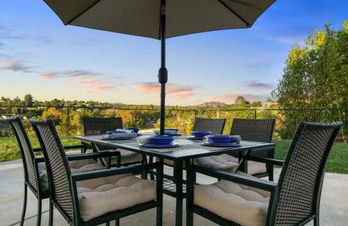 Sunset Crest - Home with stunning views, Pool, BBQ - Foto 17