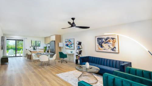 Velvet Bloom - Bubbling Spa Retreat with Sauna & Jacuzzi - Photo 5