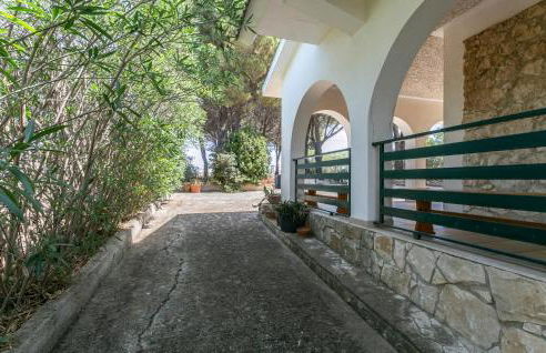 3 Bedroom Cozy Home In Noto - Foto 14