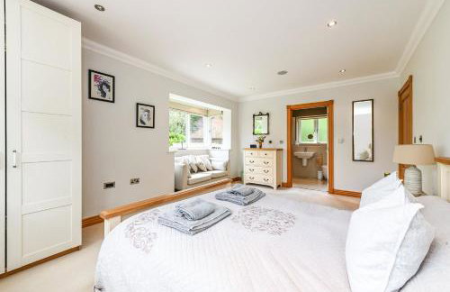 Woodland Cottage by inspirestays-com - Photo 21