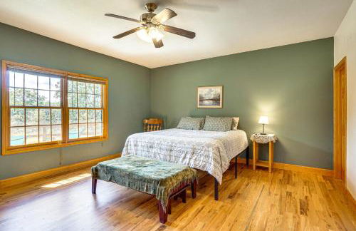 Game Room, Deck and Yard Lake of the Ozarks Retreat - Foto 18