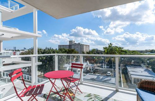 Resort-Style 1 Bed Condo with Pool Parking Rooftop & Gym - Foto 13