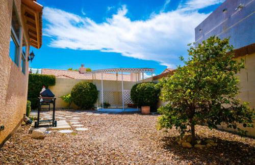 Luxury 1900 SQ FT House Huge 46 FT Pool & Hot SPA - Foto 25