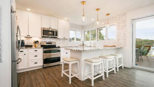 Reel Chill- 4 bedroom home with Dock, Swimspa, Hot tub! - Foto 2