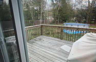 Pocono Escape - Modern & Cozy - Foto 38