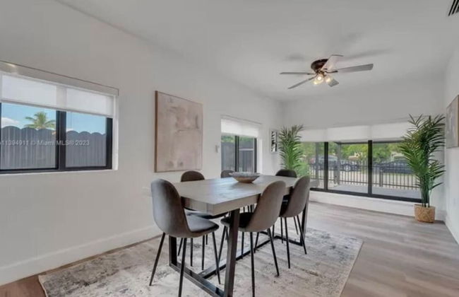 Boho Chic: 3BR Home With Pool - Foto 12