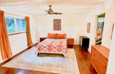 Cozy cabin deep in the redwoods with WiFi and Hot Tub - Foto 15