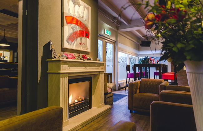 Fine Chalet near Water with Woodfired Hot Tub - Foto 13