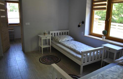 przy lesie - Foto 44