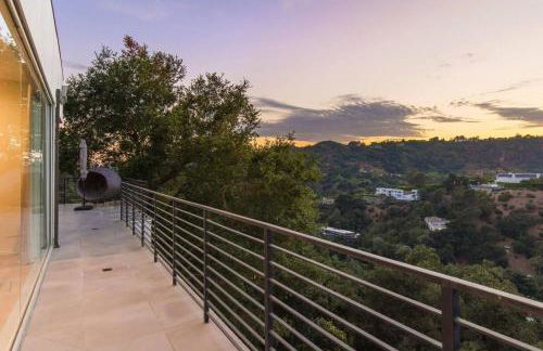 Spacious 4BR Retreat with Private Pool, Pool Table and Fast Wi-Fi Sleeps 9 Quiet Clinton Location - Foto 33