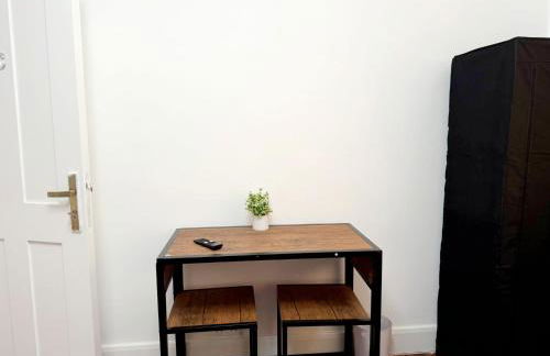 BC-Spacious Quadruple Room in Wembley! - Foto 4