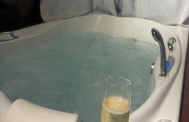 Chalé Romantico a 20km de Curitiba com banheira - Foto 13