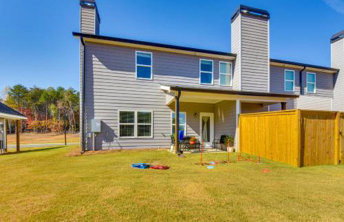 Work, Explore & Relax: Modern Townhome in Lula! - Photo 32