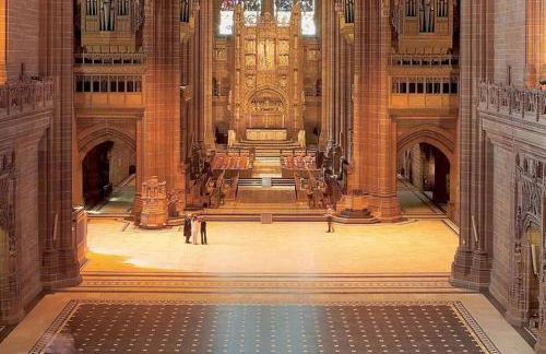 Comfy Home King Size Bed close to Asda & Sefton Park, Very Fast WIFI! - Foto 54