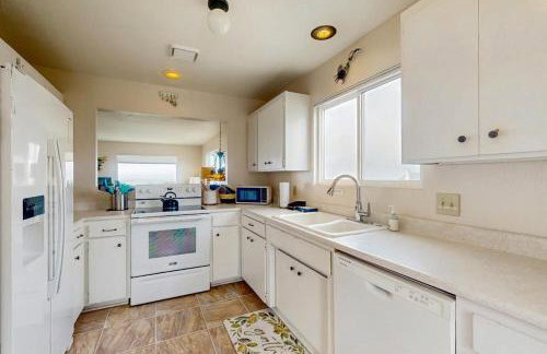 Tidal Links - 4 Bed 3 Bath Vacation home in Bandon Dunes - Photo 7