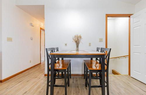 Comfort Awaits at Cozy Get Away - Dog Friendly - Foto 14