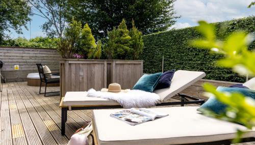 The Retreat, Strawberryfield Park - Foto 5, Garden, sunbed, towels