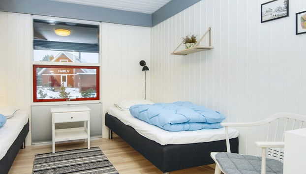 5 Person Holiday Home in Fano - Foto 4, Habitación