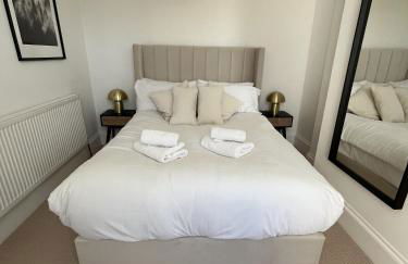 Restored Victorian Home with Private Garden - Foto 27