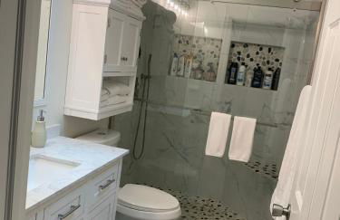 School Village Walk-in shower and jetted tub - Foto 20