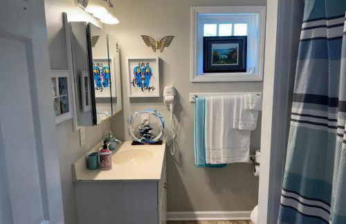 Family Cottage 1 mile to Carolina Beach - Foto 24