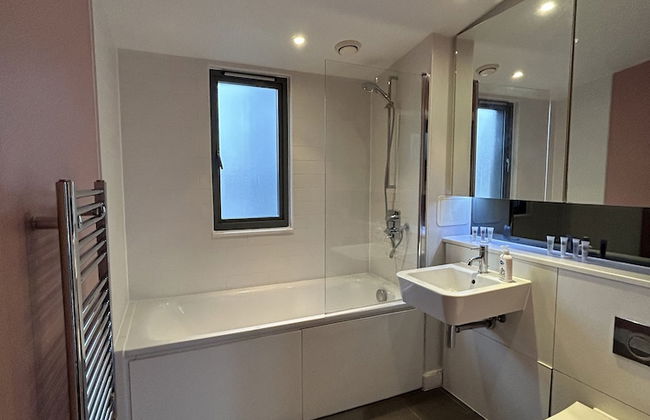 Stay in Style Modern 2 Bed Apartment - Foto 12