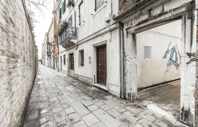 Design District Apartment R&R - Photo 27