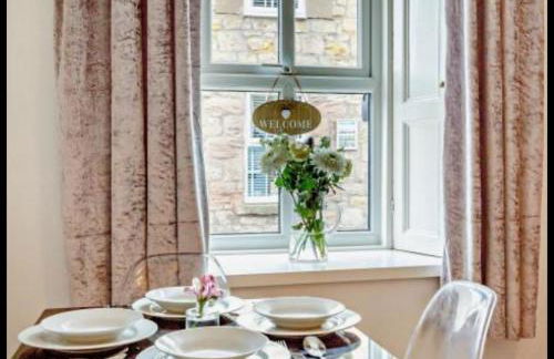 Harbour Stroll Seahouses. Close to the harbour. - Photo 2