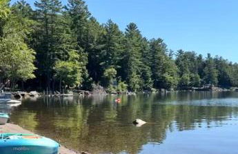 Lakefront Cottage on Brewer Lake - Foto 15