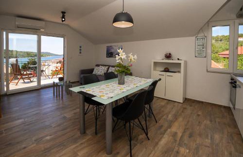 Kaprije apartmani Tina i Ena - Foto 29