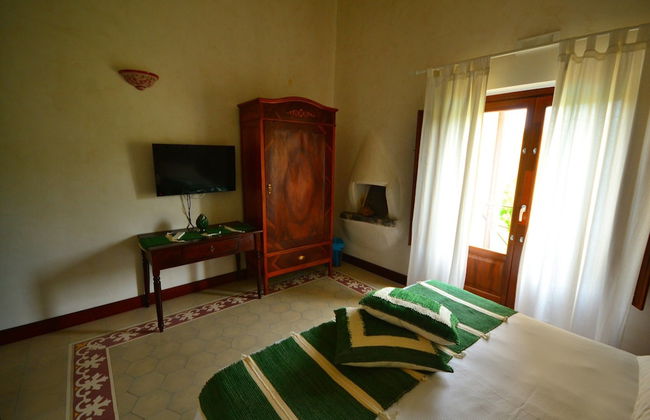 Elegant, Historical Villa with Swimming Pool in Rural Region near Etna - Foto 7