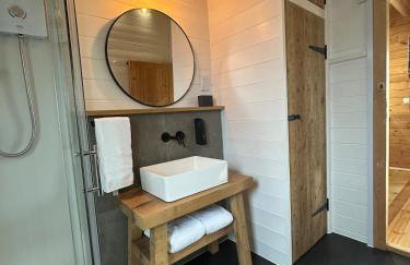 The Cabin log fire cosy home - Foto 6