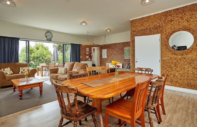 Barnacle Bills - Photo 25