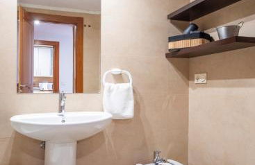 EnjoyGranada EMIR 3B y Parking - Photo 24