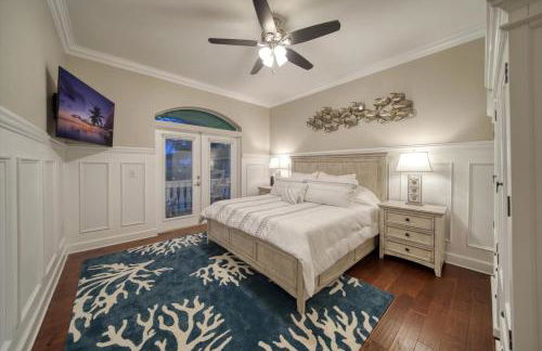 Waterfront Luxury w/ Heated Salt Pool & Golf Cart - Foto 53