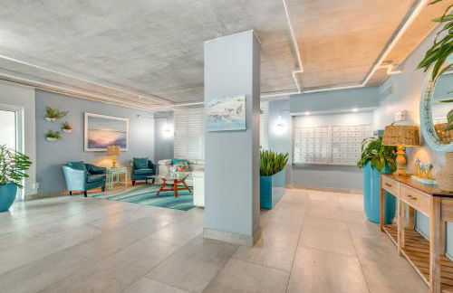 Direct Beach Access and View Satellite Beach Condo! - Foto 36