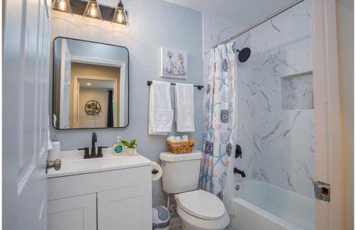 Trendy Historical Home Near Downtown Attractions - Foto 48